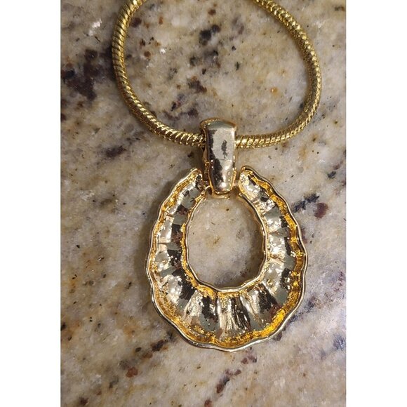 Gold Tone Monet Shell Shrimp Scalloped Necklace & Dangle Earrings Set - Picture 8 of 11